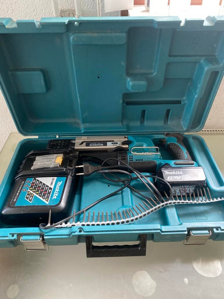 Makita Schroefmachine  BFR 550 met Accu en Oplader in Koffer, Ophalen, Gebruikt