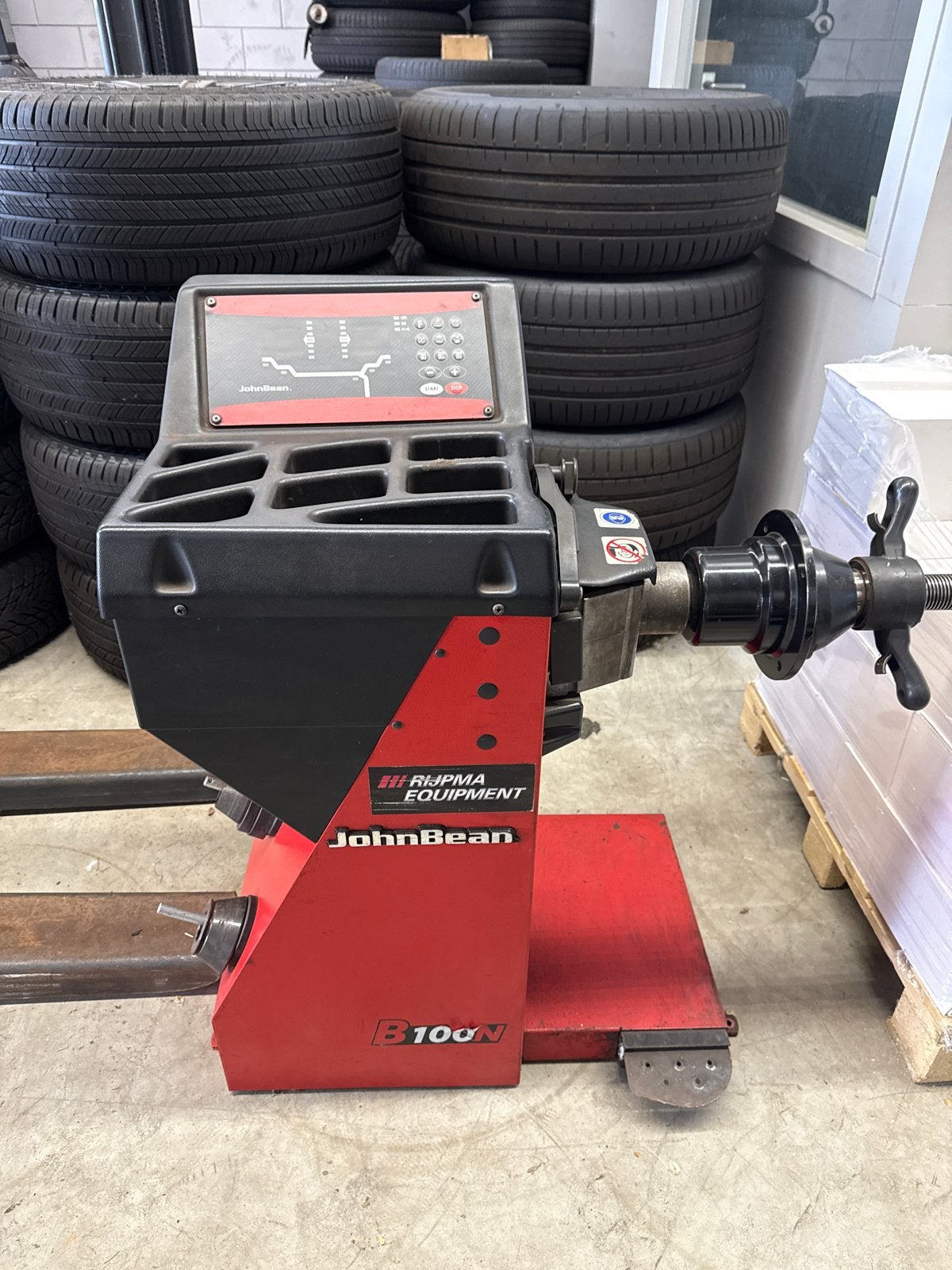 JohnBean B100N Bandenbalanceermachine in zeer goede staat, Auto diversen, Ophalen, Gebruikt