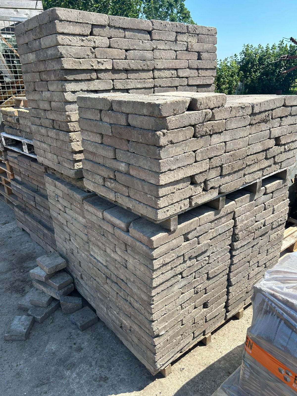 Trommelsteen 20x30 paars genuanceerd, Tuin en Terras, Ophalen, Zo goed als nieuw, 10 m² of meer, Beton