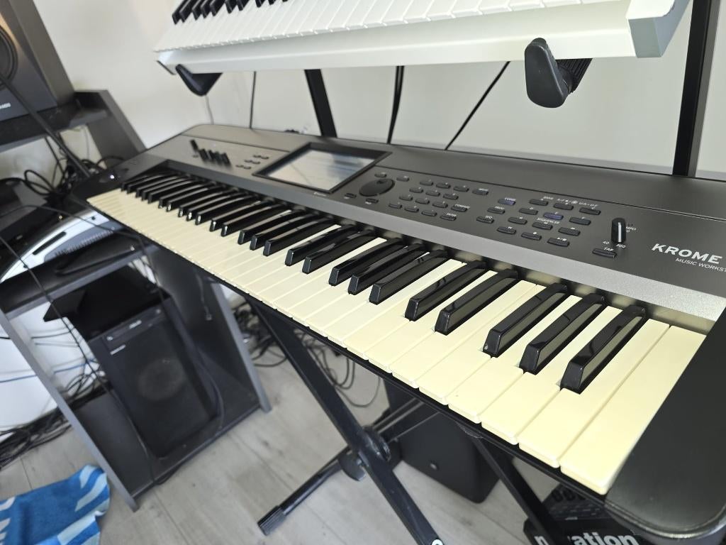 Korg Krome EX 61 Workstation Keyboard, Muziek en Instrumenten, Ophalen, 61 toetsen, Korg, Zo goed als nieuw