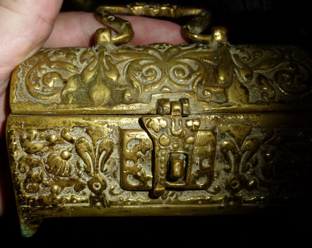 Frans Neogotisch sieradenkistje geel brons 1890=1910 zwaar, Ophalen of Verzenden