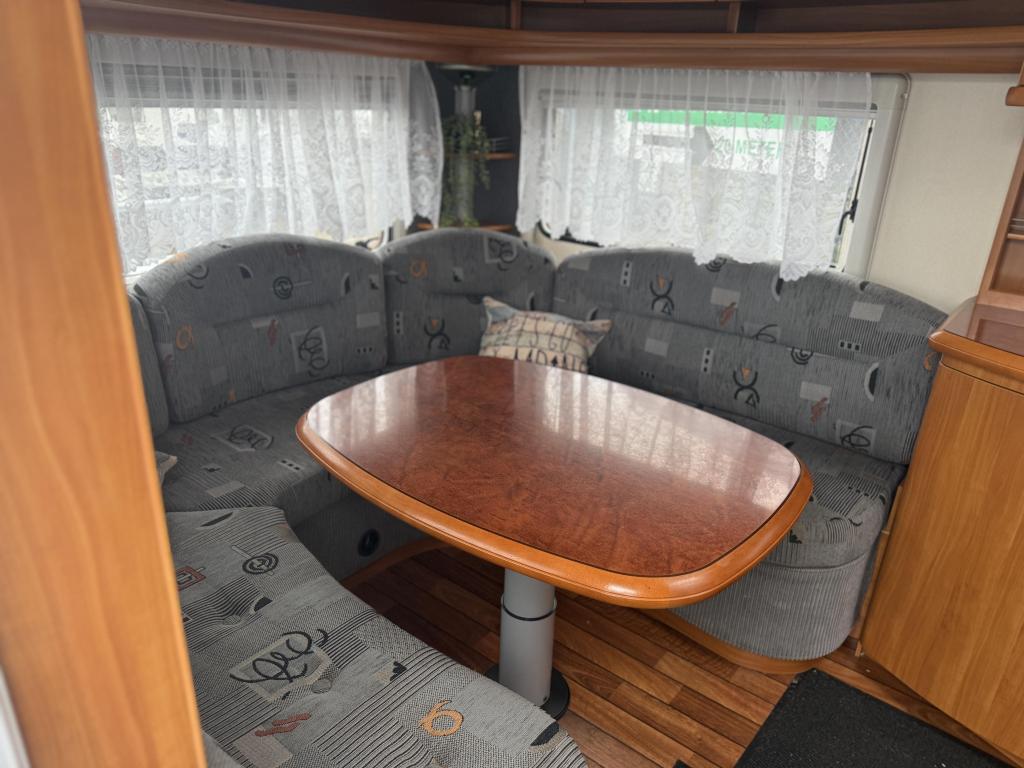 Hobby Excelsior, rondzit, fransbed, met mover, zondag open!, Caravans en Kamperen, Rondzit, Hobby, Bedrijf, Overige typen