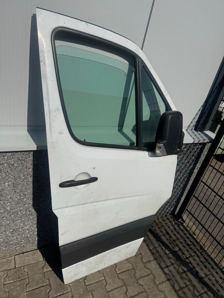 Portier rechts Mercedes sprinter 2016 met spiegel, Auto-onderdelen, Ophalen of Verzenden