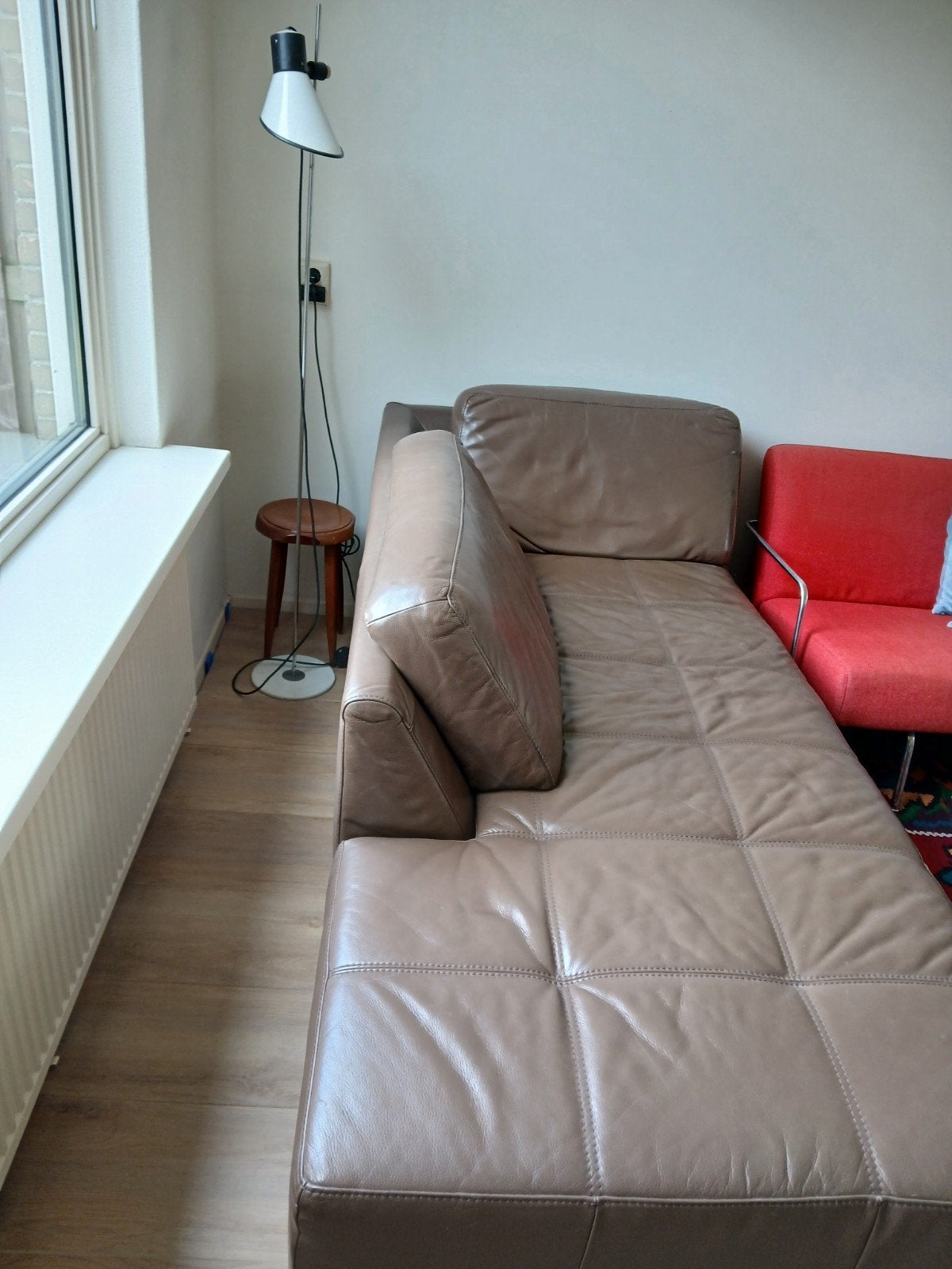 Retro look vega leren bruine chaise longue, Ophalen, Kunststof, Eenpersoons, 75 tot 100 cm