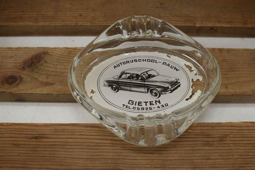 Glazen Asbak 44123, Huis en Inrichting, Keuken | Servies, Gebruikt, Ophalen of Verzenden, Bord(en), Wedgwood