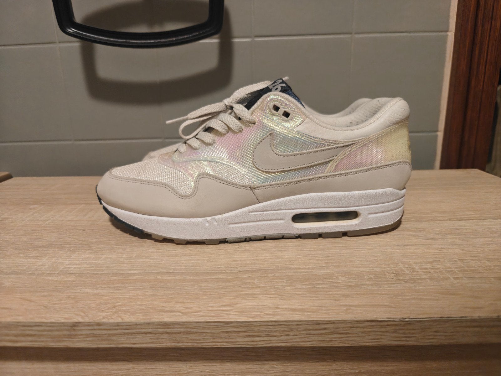 Nike Air Max 1 La Vie Lumière - Maat 44.5 (past 45), Kleding | Heren, Overige kleuren, Nike, Ophalen of Verzenden, Sneakers of Gympen
