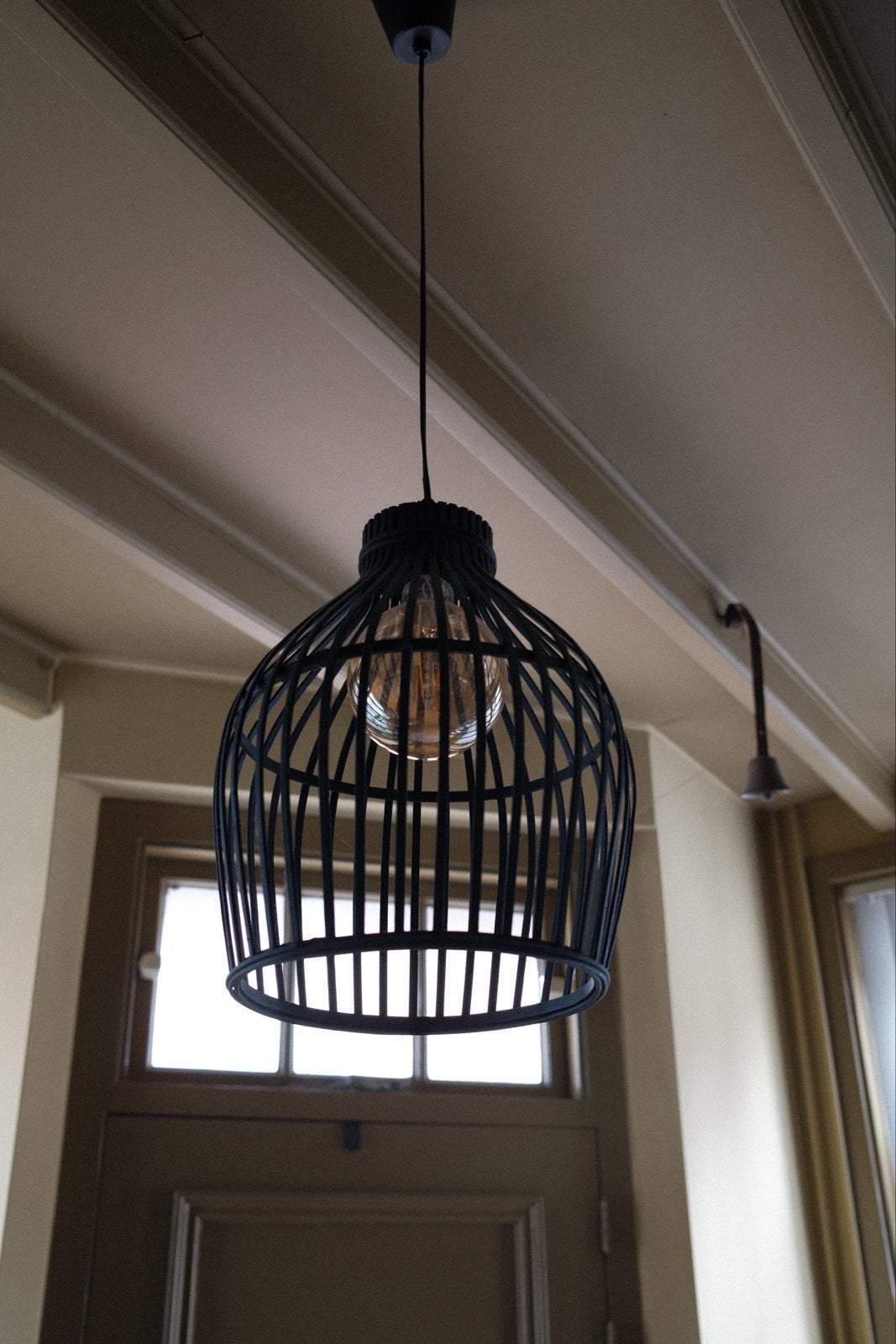 Zwarte metalen hanglamp - Modern en industrieel, Huis en Inrichting, Ophalen, Zo goed als nieuw, Metaal, E27 (groot)