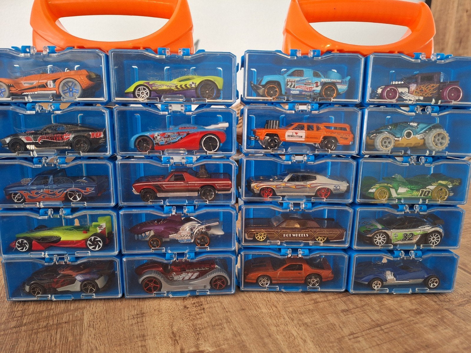 Hot Wheels Opbergboxen voor 10 auto's - 2 stuks, Ophalen of Verzenden, Gebruikt, Auto, Overige merken