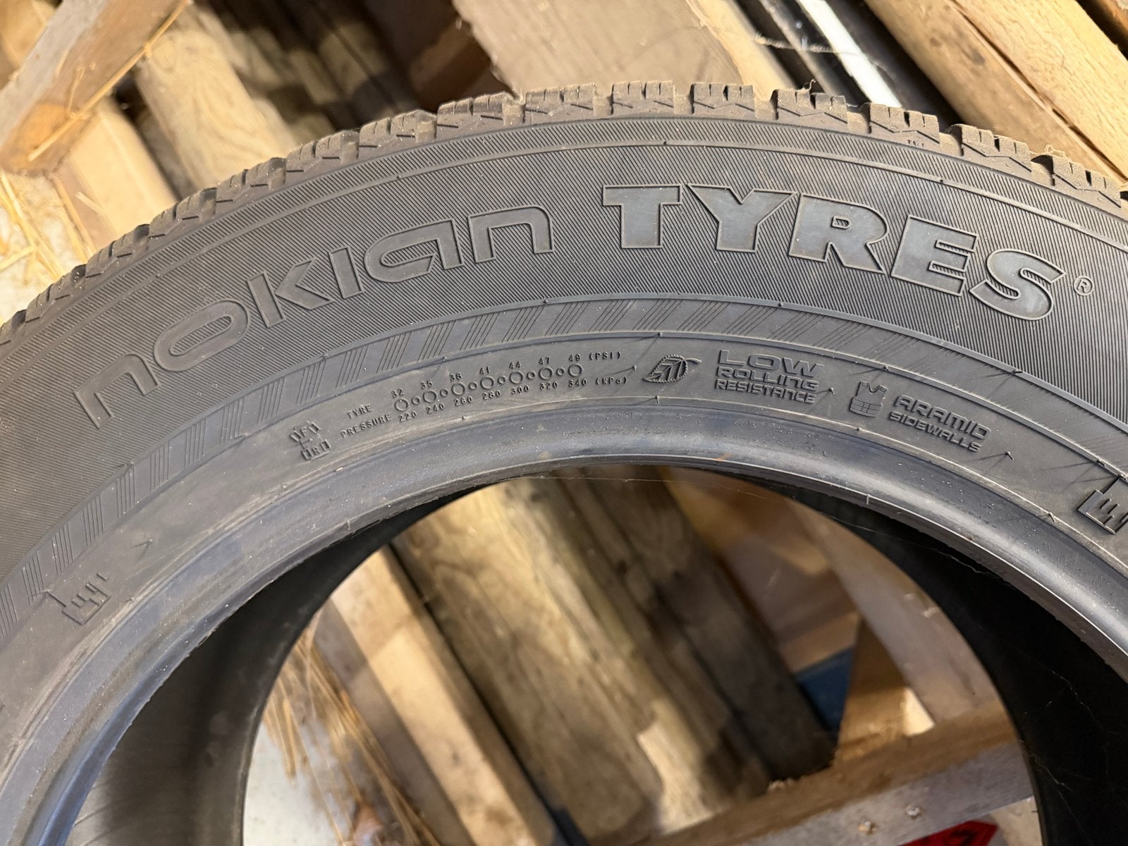 4x Nokian WR SUV 4 winterbanden 275/60 R20 – 5 mm, Auto-onderdelen, Banden en Velgen, Ophalen, Gebruikt, 275 mm, Winterbanden