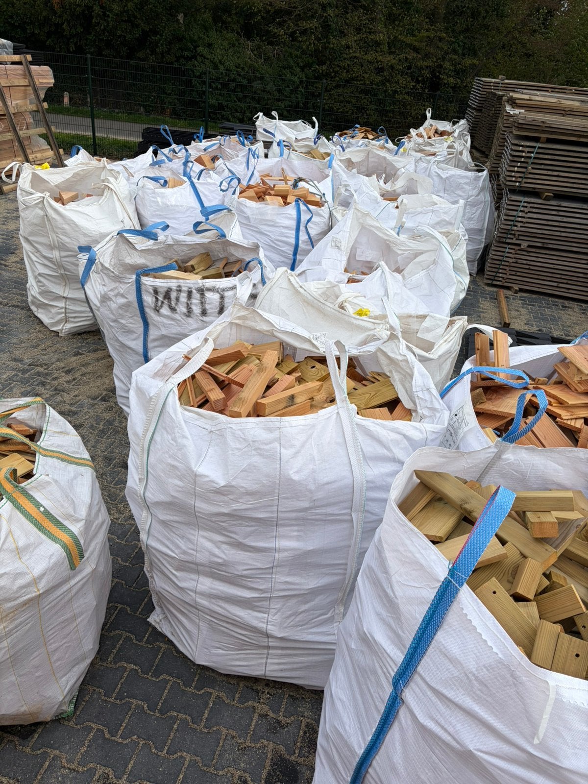 Stookhout GROTE aantallen, 6 m³ of meer, Ophalen, Overige houtsoorten, Blokken