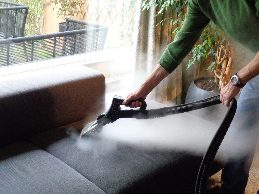 Desinfecterend reinigen met een stoommachine, Variabele uren, MBO, Vanaf 10 jaar, Overige vormen