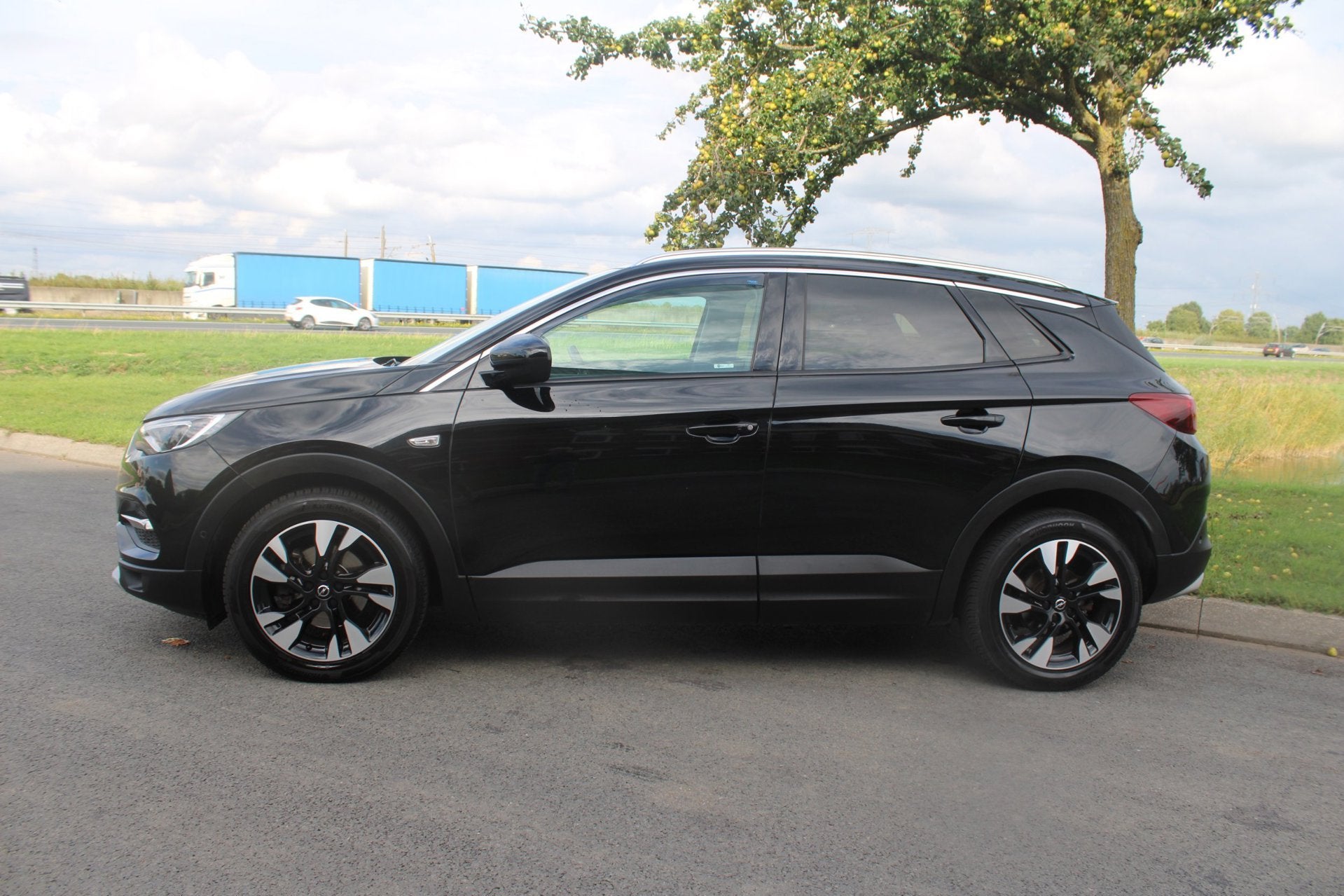 Opel Grandland X 1.2 Turbo Ultimate Automaat Climate Control, Gebruikt, 1199 cc, Zwart, Leder