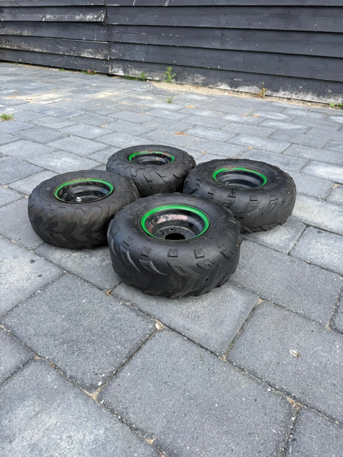 Quad banden, Ophalen, Gebruikt