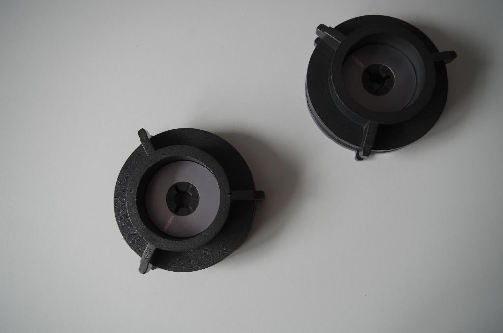 Te koop: 2 Revox NAB adapters voor 27 cm spoelen, Audio, Tv en Foto, Bandrecorders, Ophalen of Verzenden, Onderdeel