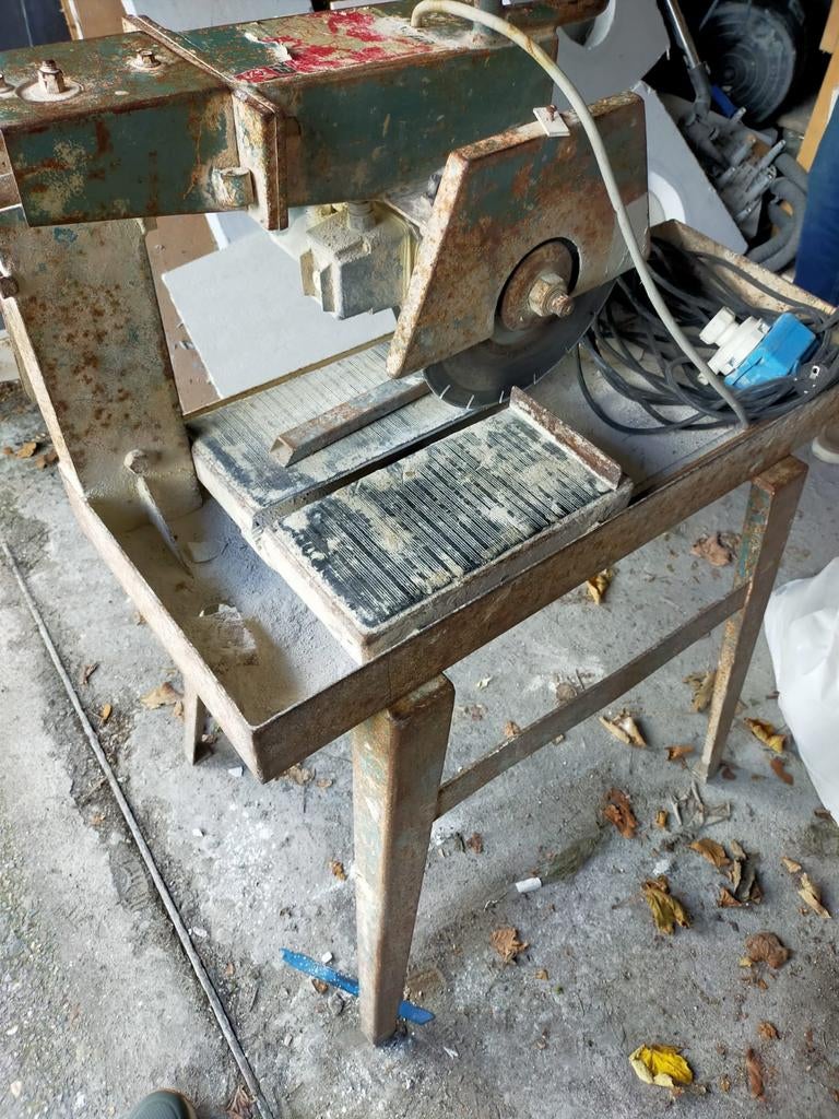 Kleine steenzaagmachine met wateraansluiting, Ophalen of Verzenden
