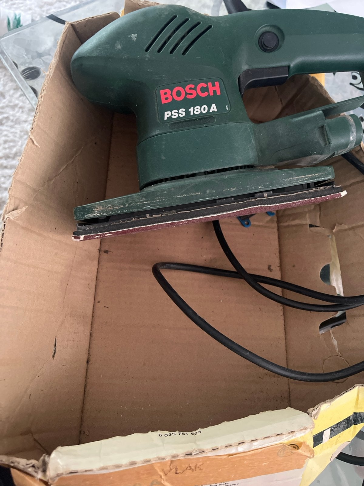 Bosch PSS 180 A Vlakschuurmachine, Ophalen of Verzenden, Gebruikt, Minder dan 600 watt, Vlakschuurmachine