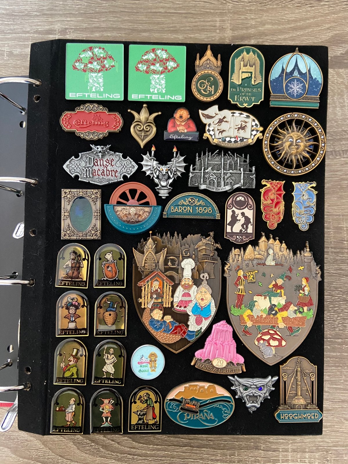 pretpark en dierentuin pins, Verzenden, Zo goed als nieuw, Overige onderwerpen, Speldje of Pin