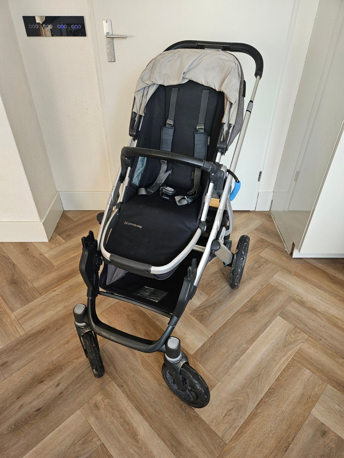 UPPAbaby Kinderwagen met reiswieg, zitje en accessoires, Kinderen en Baby's, Kinderwagens en Combinaties, Gebruikt, Combiwagen