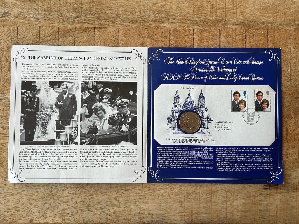 UK Special Crown coin and stamps, Postzegels en Munten, Postzegels | Europa | UK, Ophalen of Verzenden