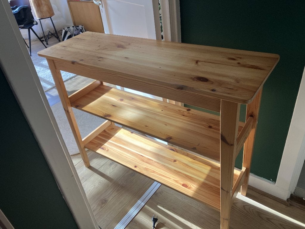 IKEA Svalbo sidetable/haltafel, massief grenen, Huis en Inrichting, Tafels | Sidetables, Ophalen, Gebruikt, 100 tot 150 cm, Grenenhout