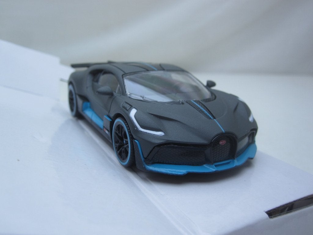 Bugatti Divo 2019 1:43 Rastar, Ophalen of Verzenden, Nieuw, Auto, Overige merken