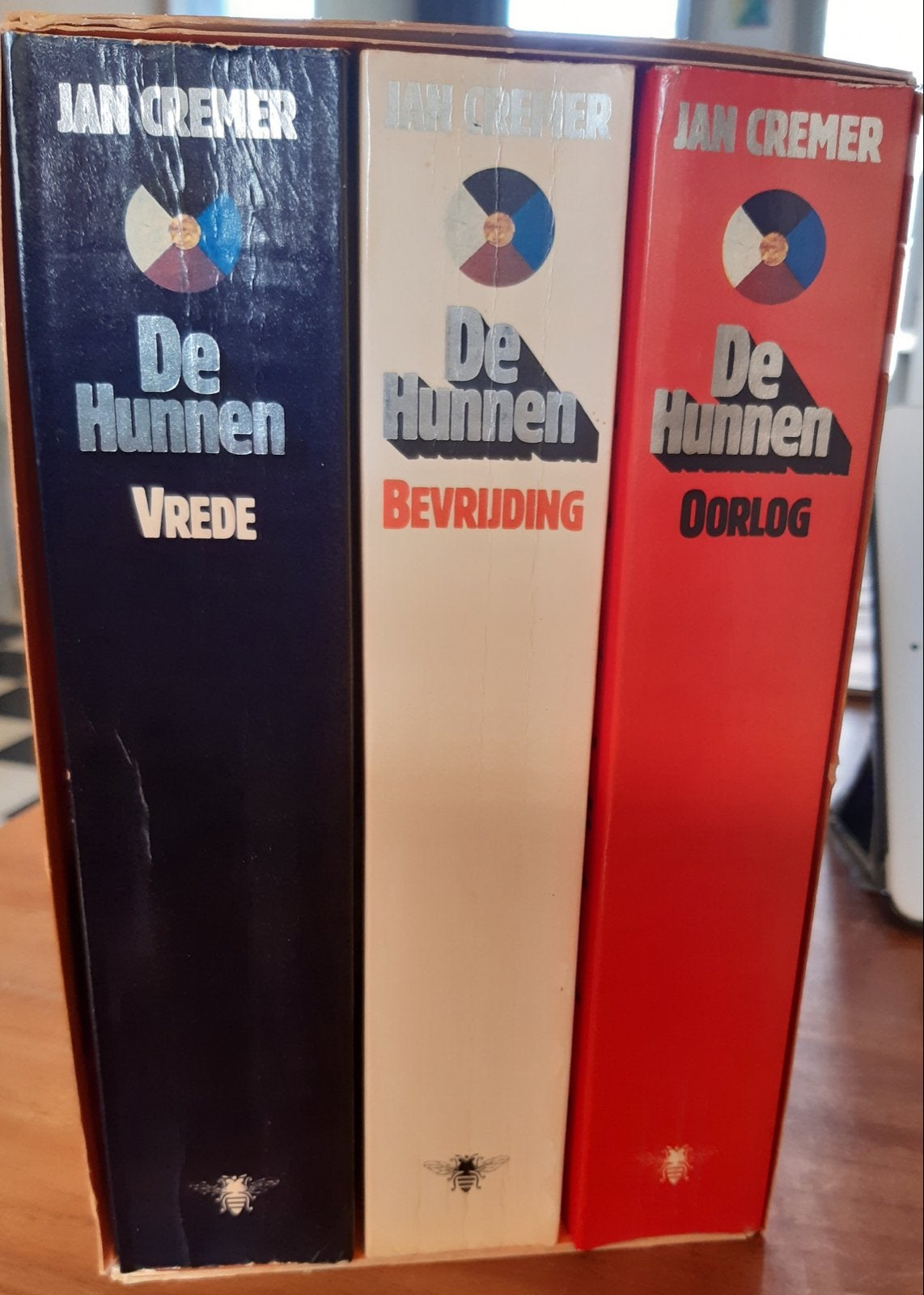 Jan Cremer - De Hunnen: Vrede, Bevrijding, Oorlog (3 delen), Verzenden, Gelezen, Nederland