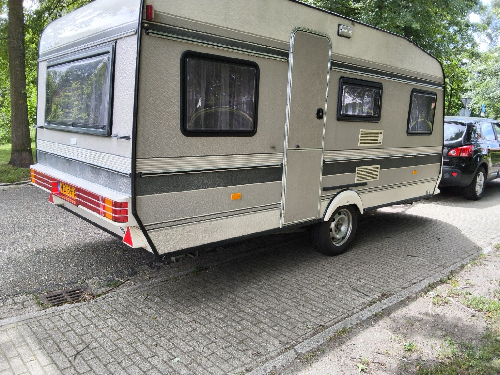 Caravan hobby classic 460 opbouw compleet met voortent 1990, Caravans en Kamperen, Caravans, Rondzit, Hobby, Particulier, Koelkast