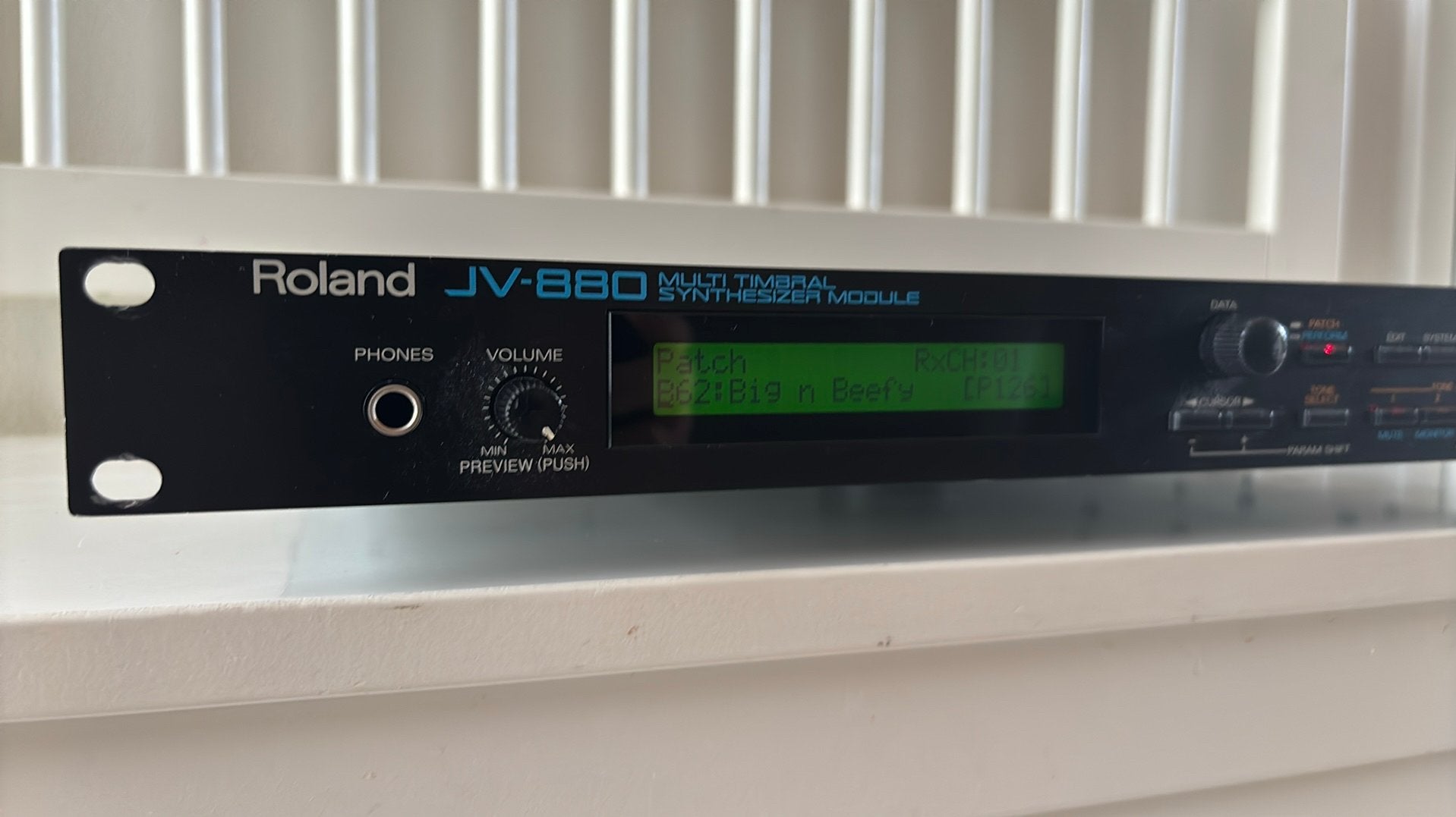 Roland JV-880 Multi Timbral Synthesizer Module, Muziek en Instrumenten, Soundmodules, Zo goed als nieuw, Roland, Ophalen of Verzenden