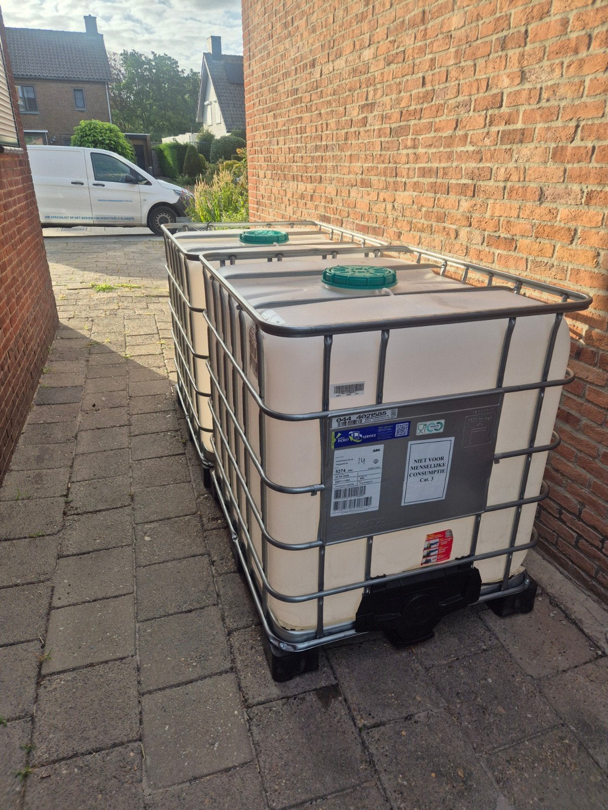 2 ibc 1000 liter kunststof pallets, 150 liter of meer, Ophalen
