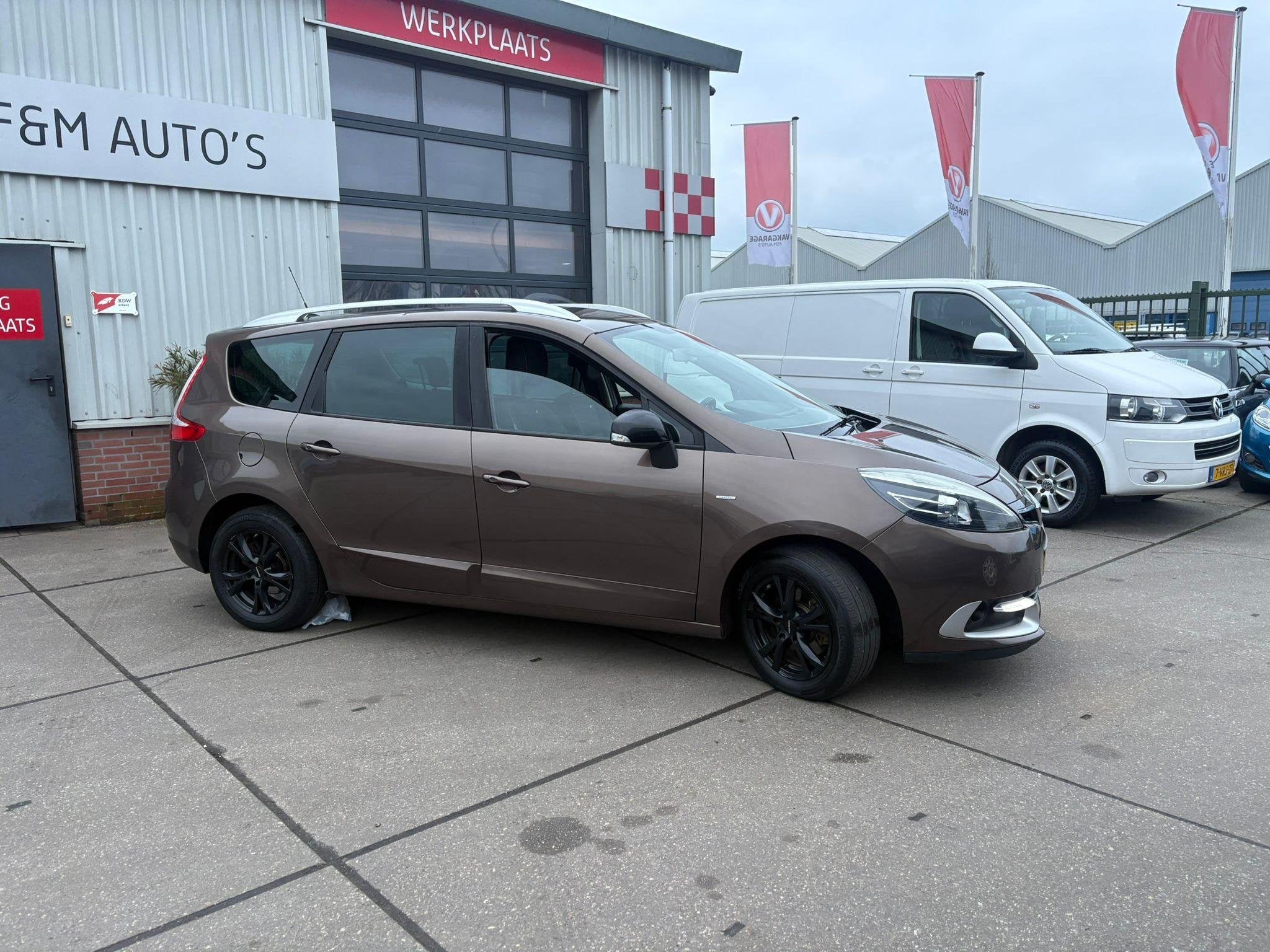 Renault Grand Scénic 1.2 TCe Limited 7p. Clima, Cruise, Nav, Auto's, Voorwielaandrijving, Gebruikt, Euro 6, 4 cilinders