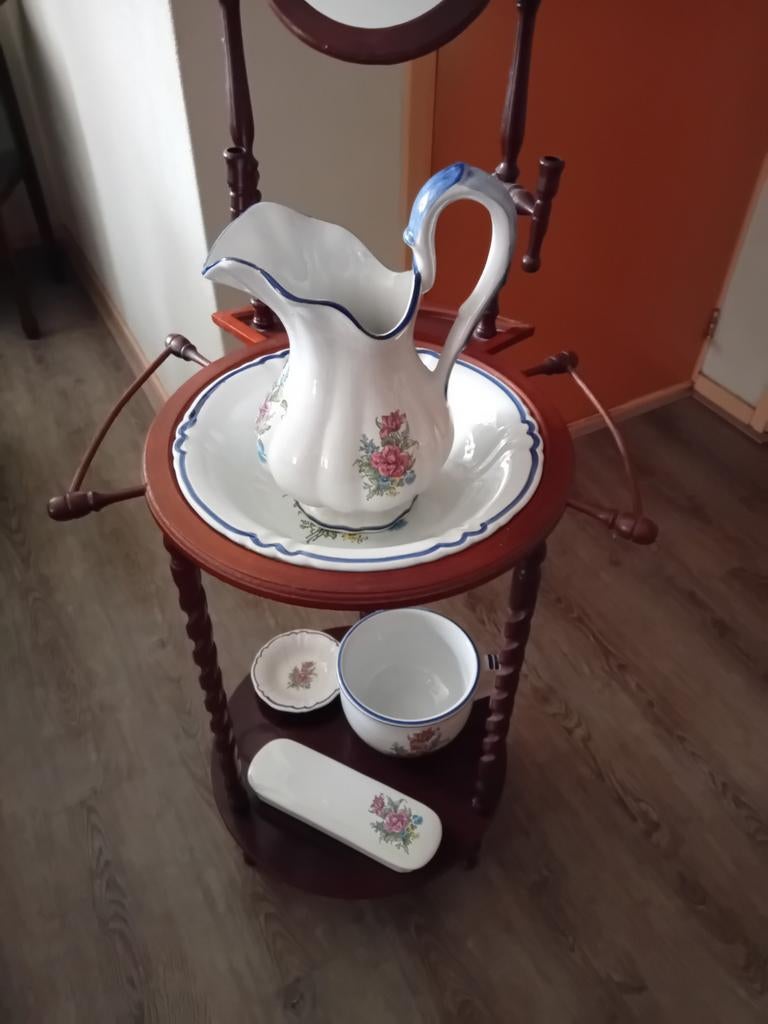 Lampetstel op wastafelstandaard, Ophalen