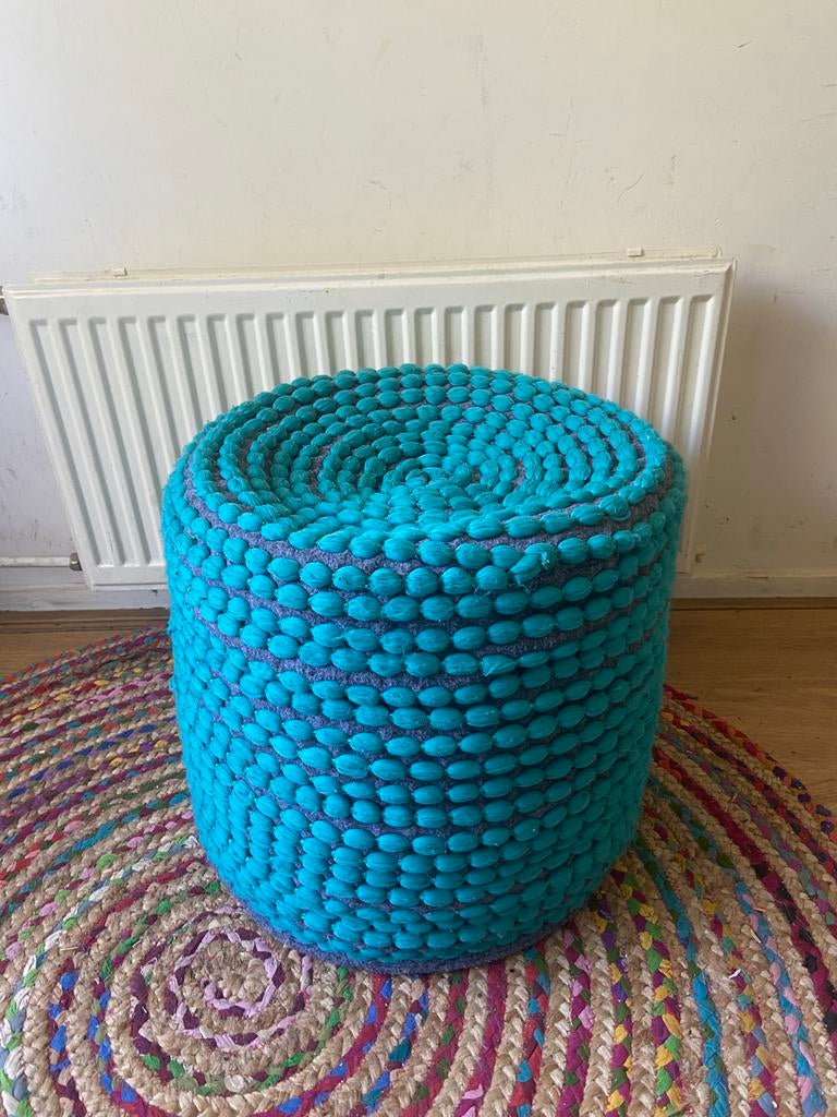 Turquoise Grote Poef Design Voetenbankje Hocker Zitkruk kruk, Minder dan 50 cm, Rond, Ophalen of Verzenden, Zo goed als nieuw