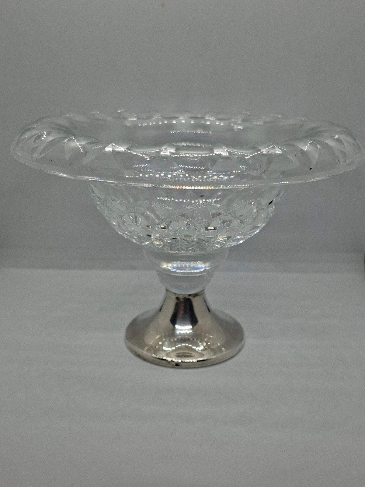 Bonbonschaal met zilveren voet en kristallen schaal, Antiek en Kunst, Ophalen of Verzenden, Zilver