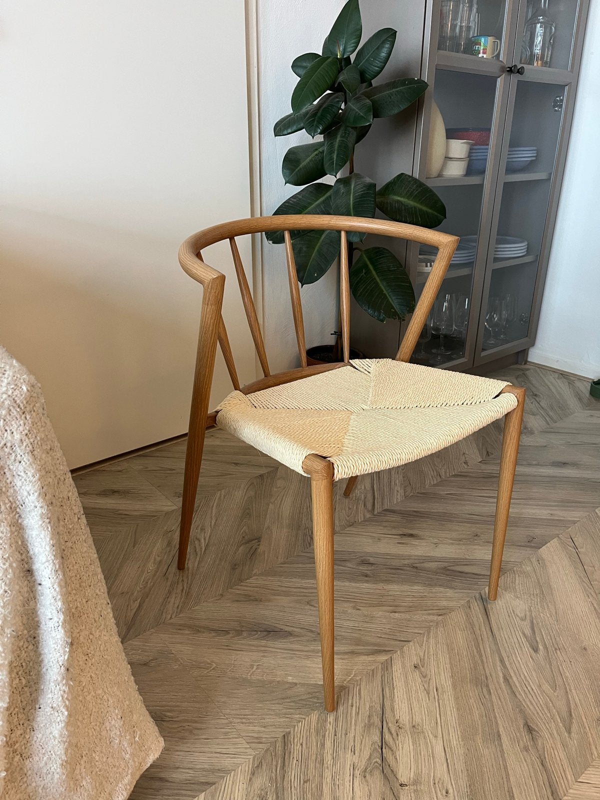 Scandinavisch design eetkamerstoelen, Huis en Inrichting, Stoelen, Ophalen, Twee, Overige kleuren, Zo goed als nieuw