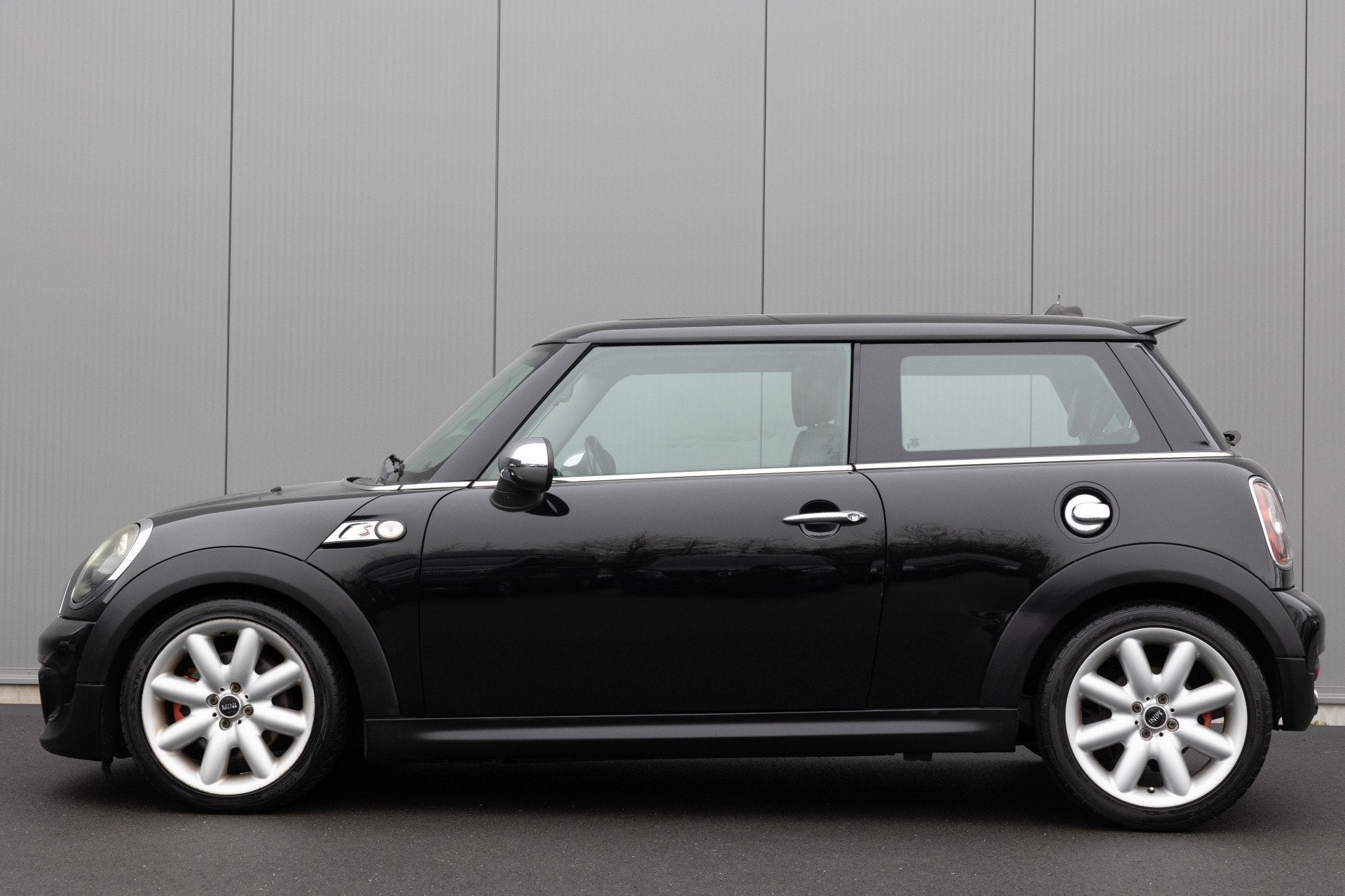 MINI Mini 1.6 Cooper S | 175 PK | LEDER | PANO | NAVI | STOE, Voorwielaandrijving, Gebruikt, Zwart, 4 cilinders