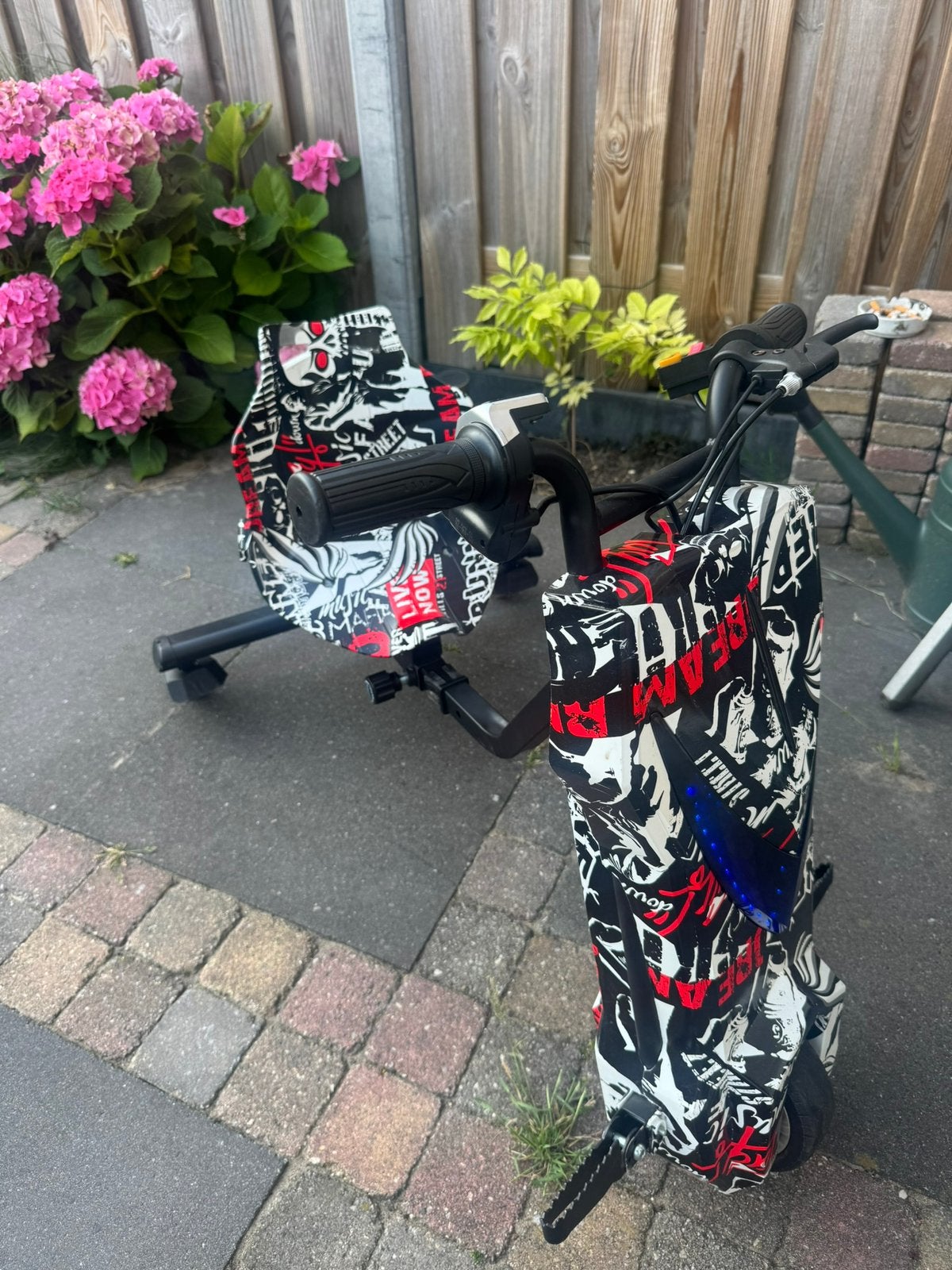 Drift karretje op accu met oplader, Ophalen, Zo goed als nieuw