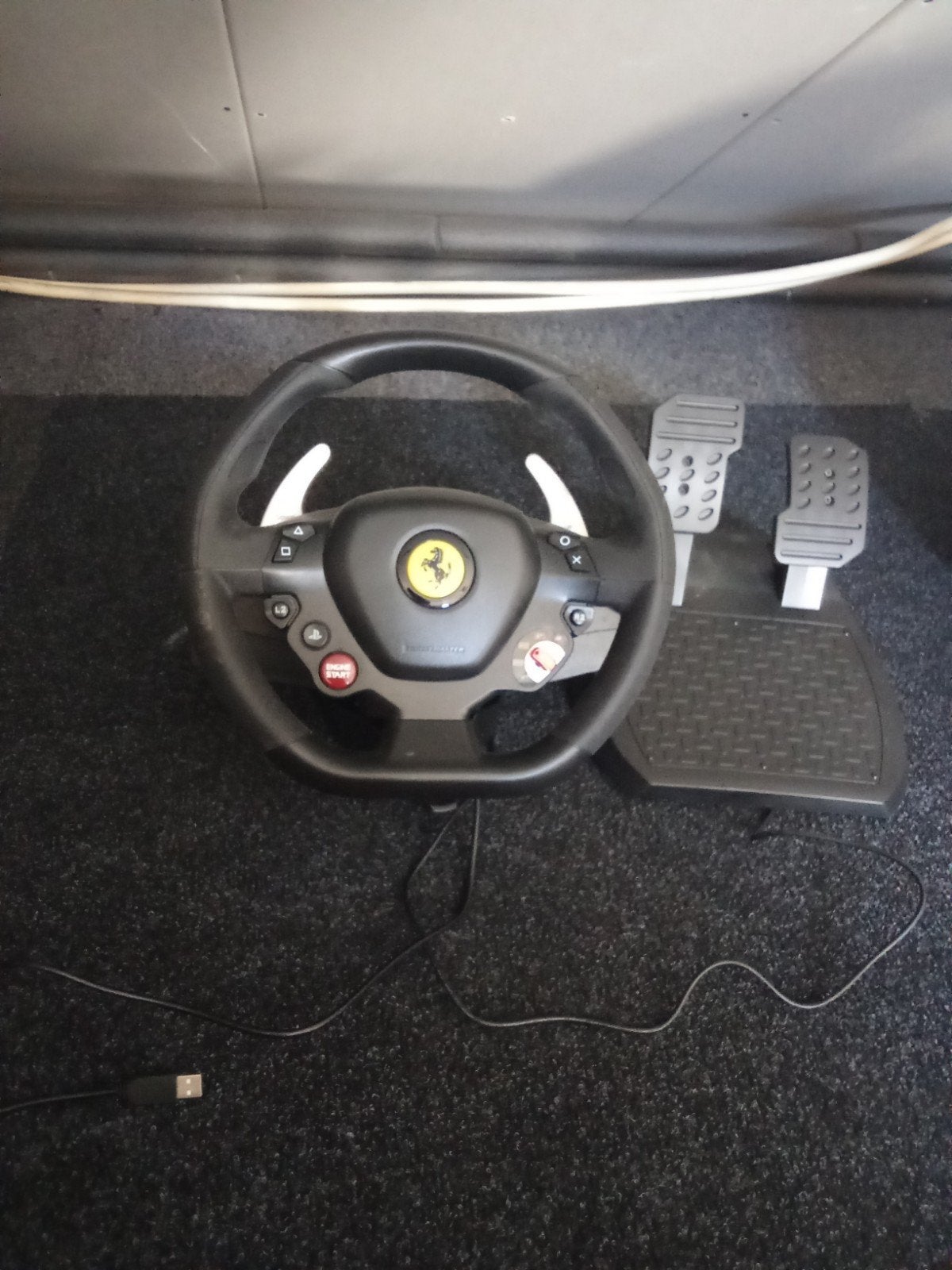 Thrustmaster Ferrari racestuur met pedalen, Ophalen, Racestuur, Nieuw, Force feedback