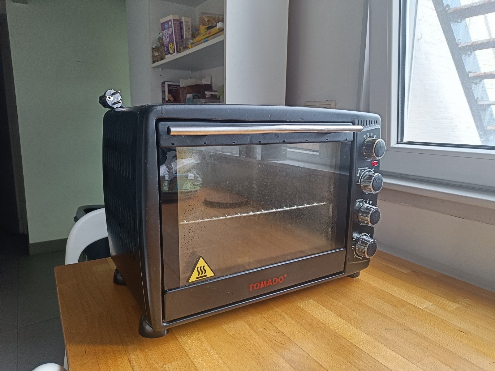 Tomado TM-5529 35 l Zwart Grill 1500 W, Witgoed en Apparatuur, Ovens, Ophalen, Minder dan 45 cm, Mini-oven, Gebruikt