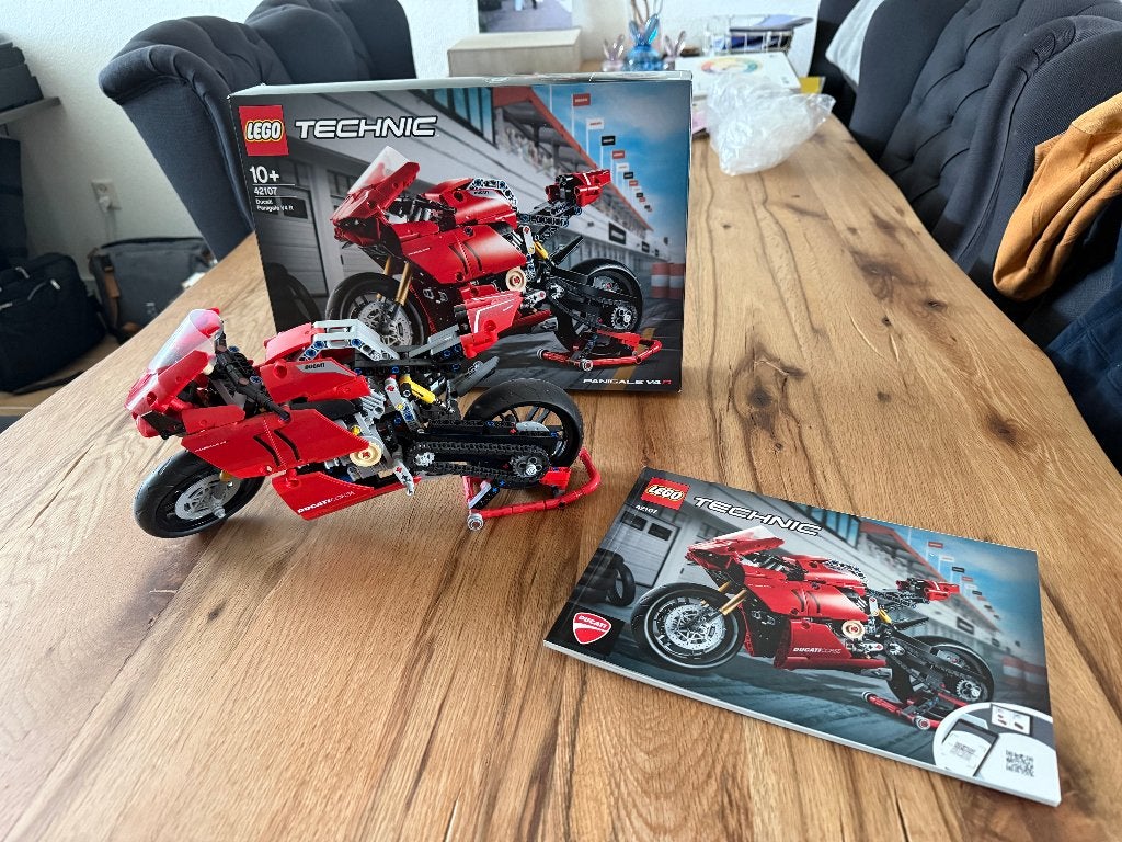 Lego 42107 Ducati Panigale V4 R, Ophalen, Compleet, Lego, Zo goed als nieuw