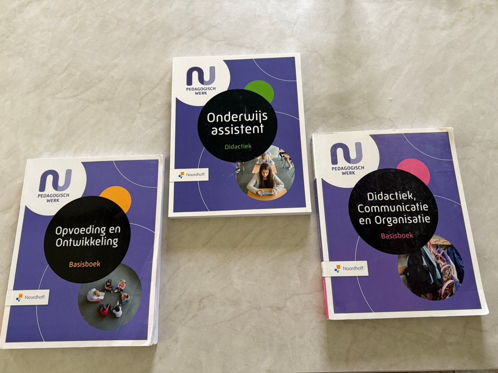 Boeken MBO 4 onderwijsassistent - Pedagogisch werk, Boeken, Ophalen of Verzenden, Beta, Zo goed als nieuw, MBO