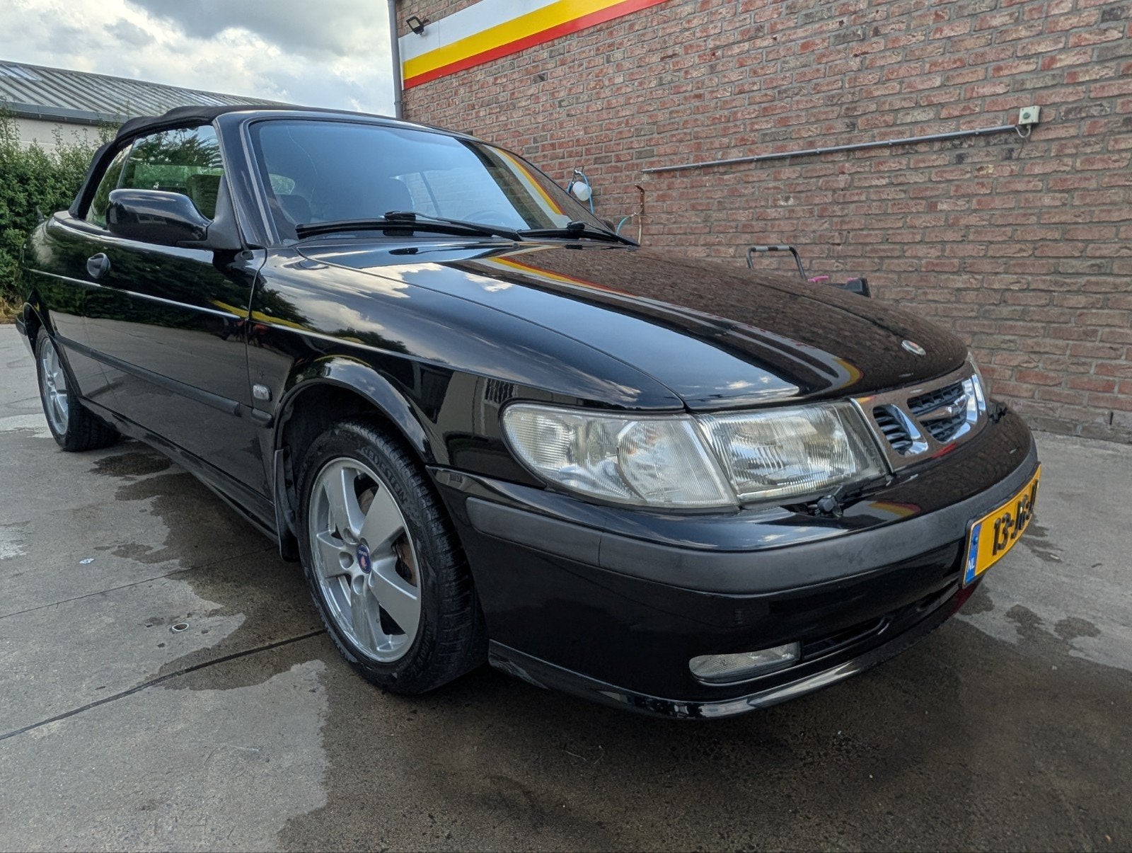Saab 9-3 2,0. AUT N.A.P. Top cabrio.100% 7100.- Geïnvesteerd, Auto's, Saab, 4 cilinders, Cabriolet, 4 stoelen, Zwart