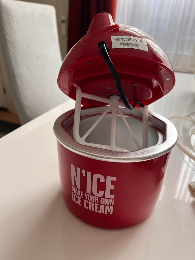 N'ICE IJsmachine - Maak je eigen ijs!, Ophalen of Verzenden, Zo goed als nieuw, Koelelement