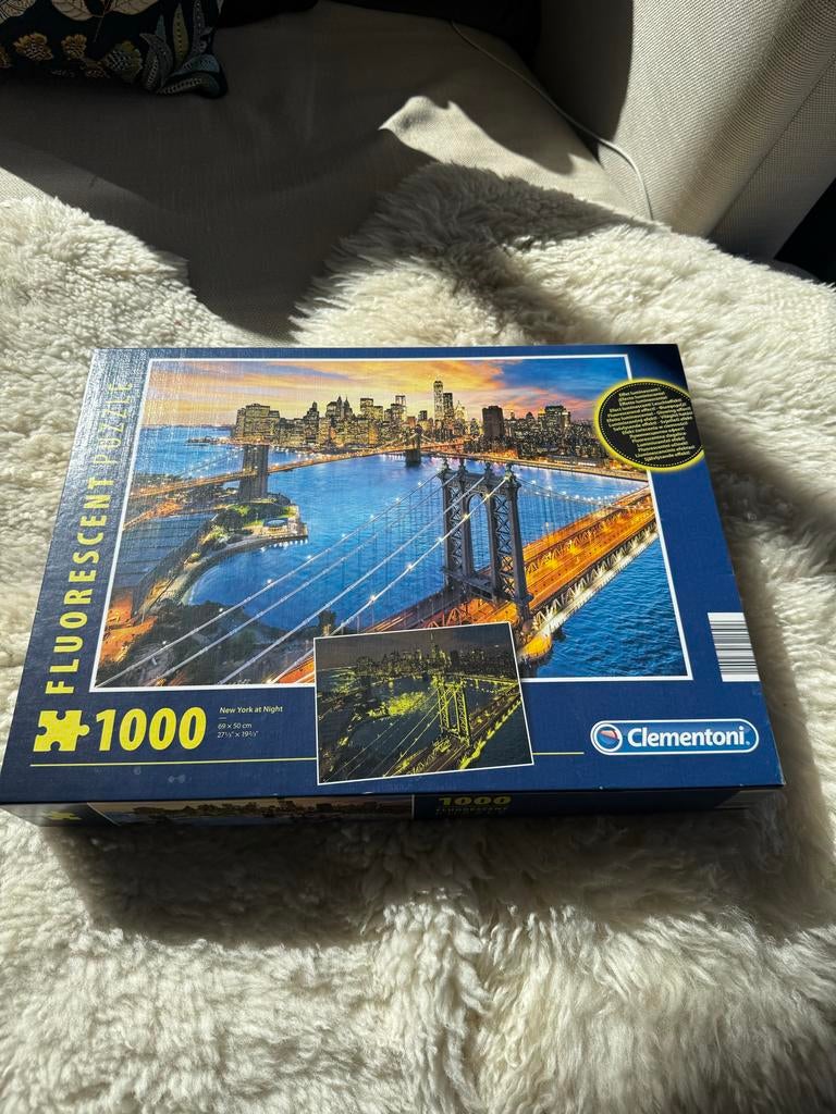 Clementoni Fluorescent Puzzel 1000 stukjes New York, Ophalen of Verzenden, 500 t/m 1500 stukjes, Gebruikt, Legpuzzel