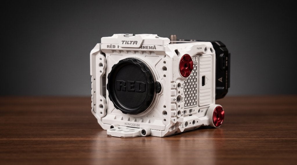 Red Komodo 6k body met Tilta frame en V-Mounth adapter, Overige merken, Zo goed als nieuw, Geheugenkaart, Camera