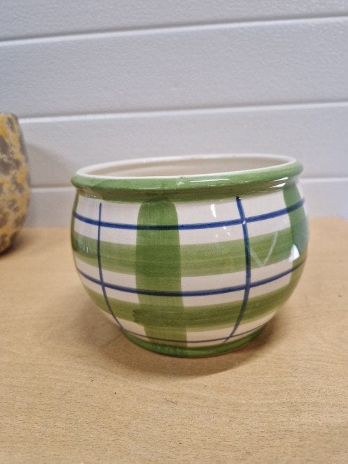 bloempot groen wit geruit aardewerk, Ophalen of Verzenden, 'T Olde Gre-j, Info@toldegrej.nl, Endepoelstraat 20f Didam