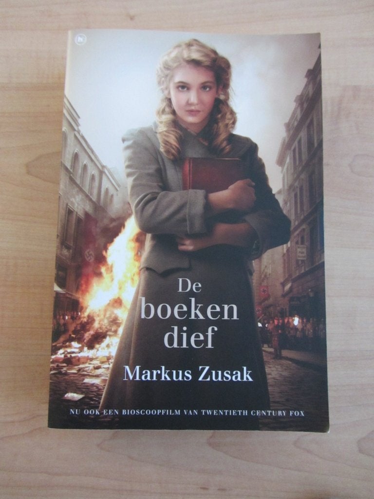 Markus Zusak - De boekendief, Boeken, Ophalen of Verzenden, Gelezen, Markus Zusak