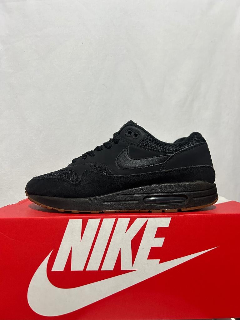 ALS NIEUW! Maat 45 - Nike Air Max 1 Black Gum, Kleding | Heren, Schoenen, Verzenden, Zwart, Nike, Nike