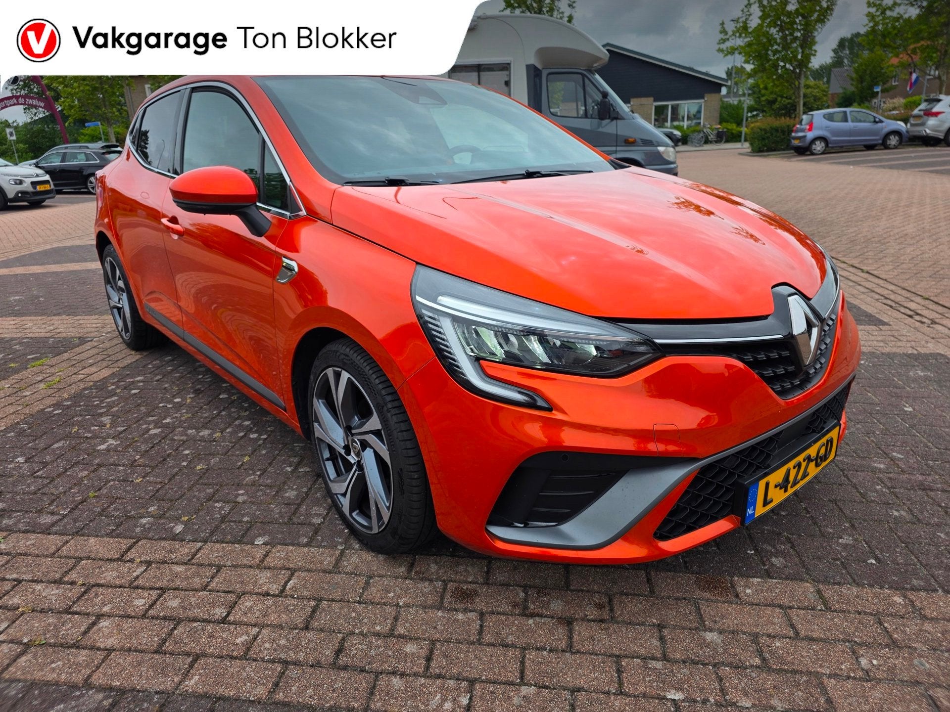 Renault Clio 1.0 TCe Initiale Paris|RS LINE|, Auto's, Renault, Voorwielaandrijving, Gebruikt, Overige kleuren, 49 €/maand