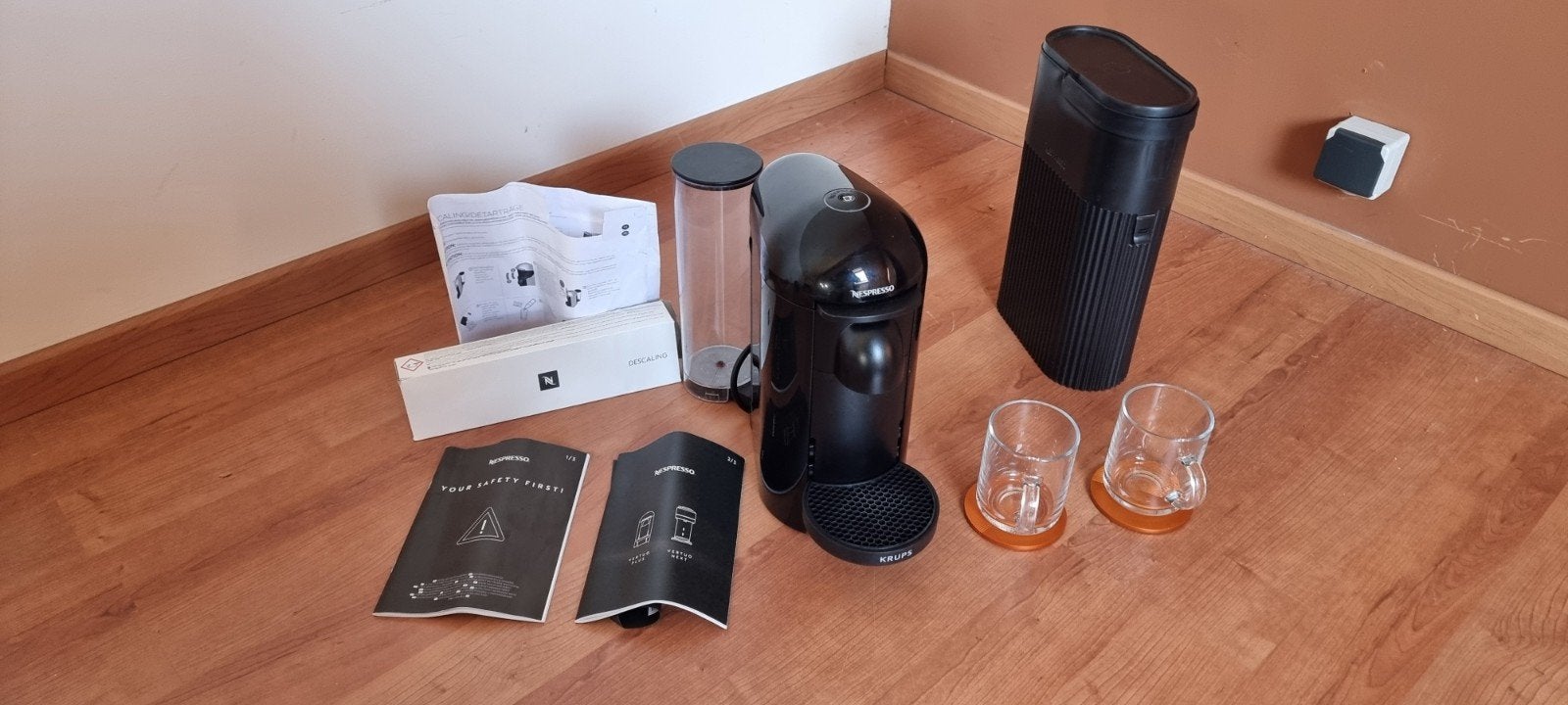 Nespresso Vertuo Plus koffiemachine van Krups, uitgevoerd in, Ophalen, Overige typen, Gebruikt, Nespresso