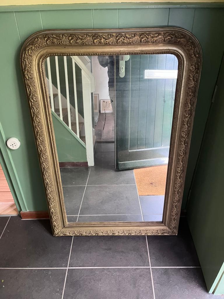 Grote Antieke (?) Spiegel met Goudkleurige Lijst, Ophalen, Rechthoekig, 50 tot 100 cm, 100 tot 150 cm